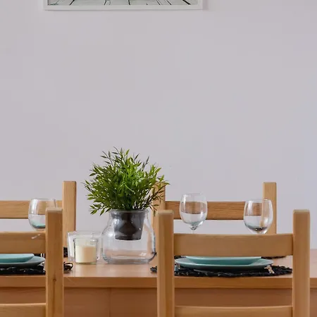 Apartamento Wyjatkowy Apartament Z Antresola W Centrum Krakowa By Renters Cracóvia