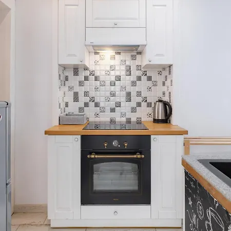 Apartment Wyjatkowy Apartament Z Antresola W Centrum Krakowa By Renters