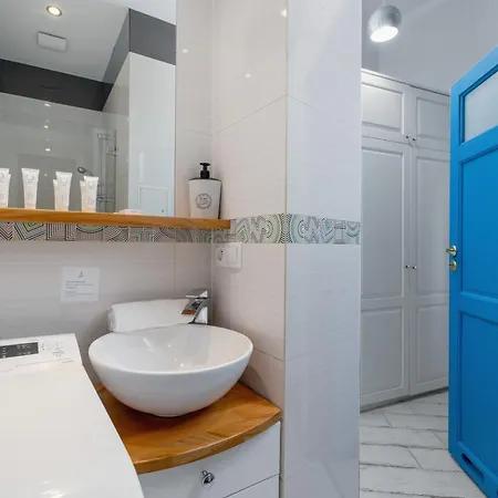 Wyjatkowy Apartament Z Antresola W Centrum Krakowa By Renters 아파트 크라쿠프